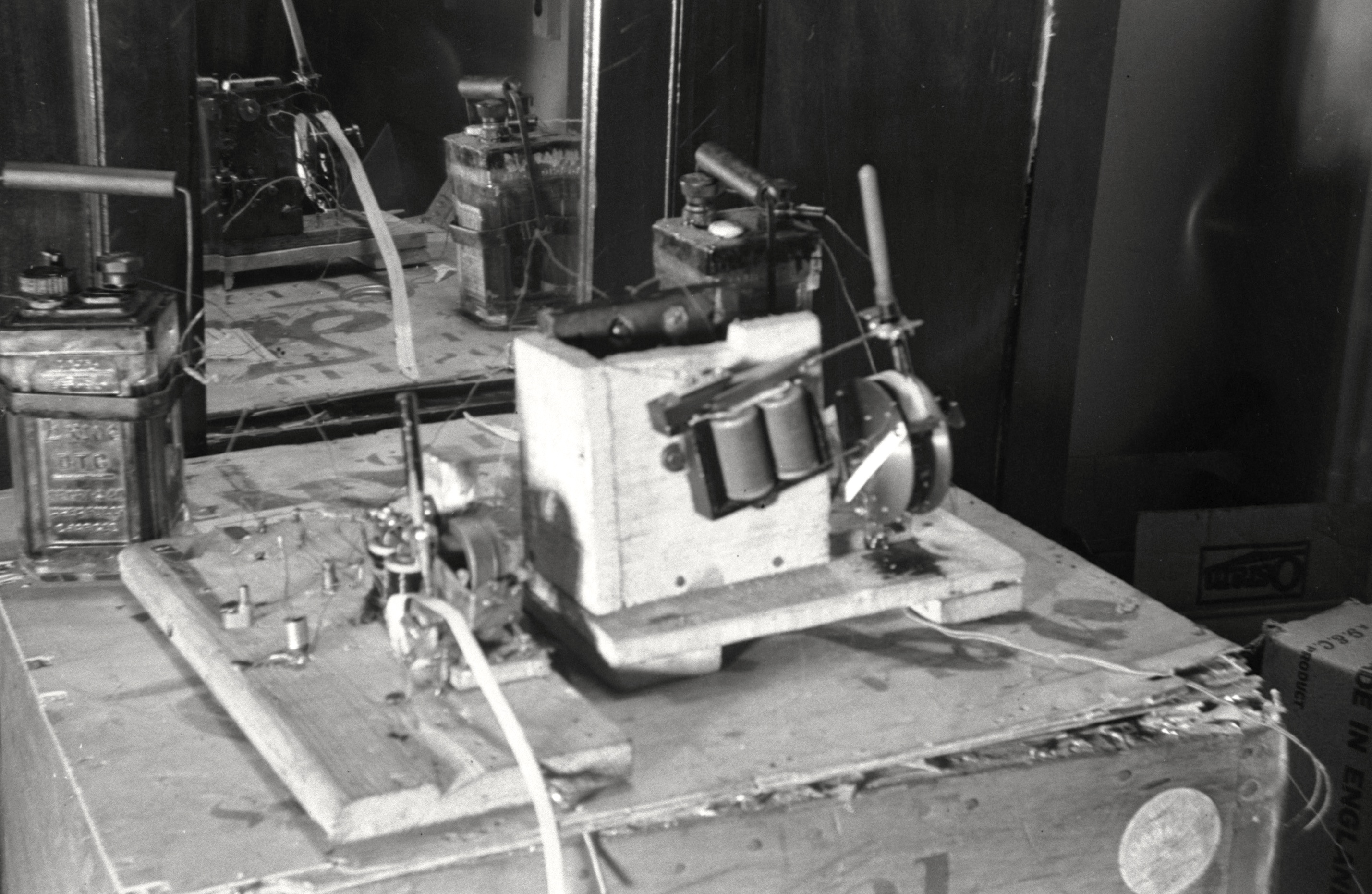 Homebuilt radio?.jpg