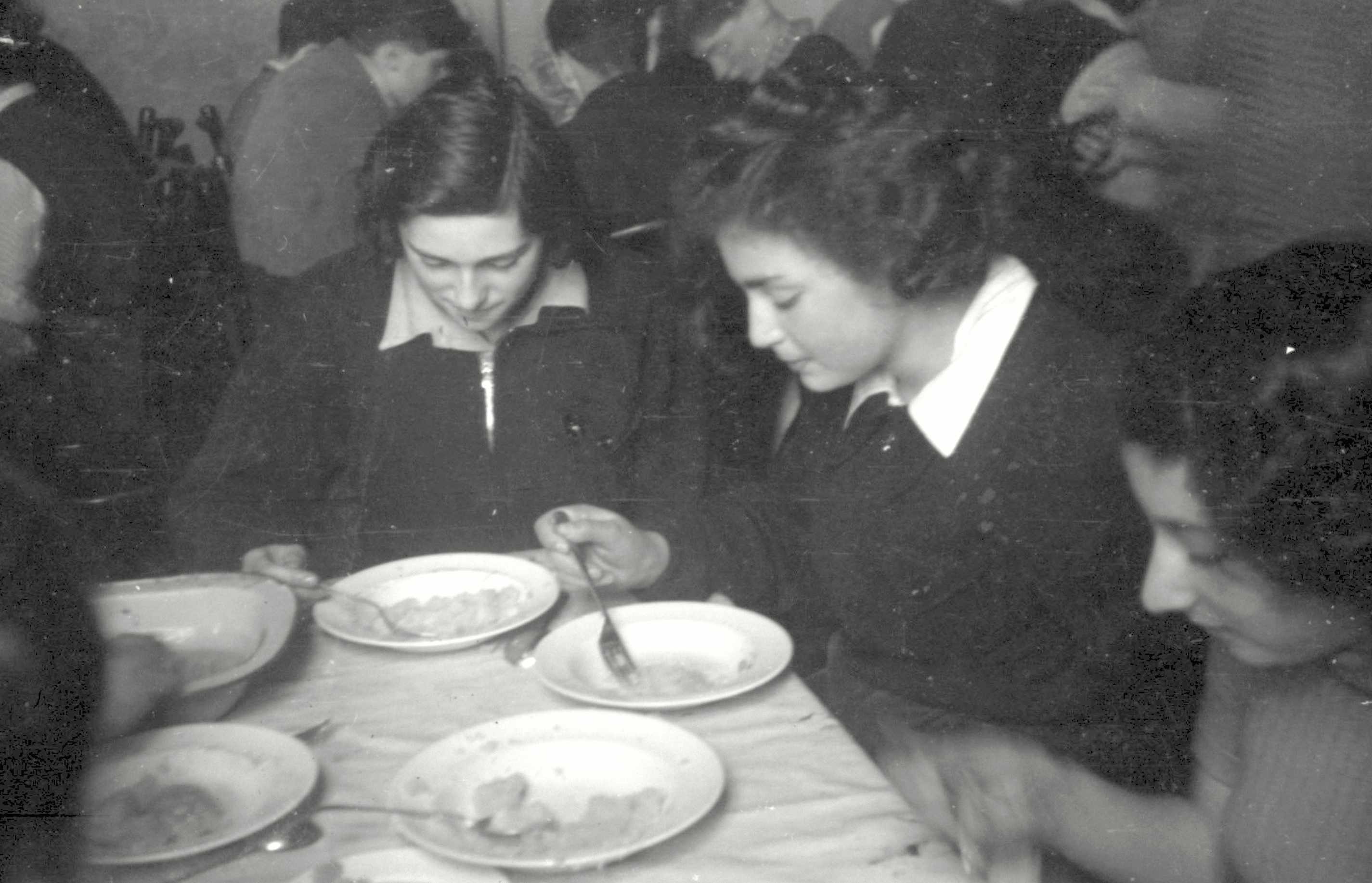 Lunchtime, three girls.jpg
