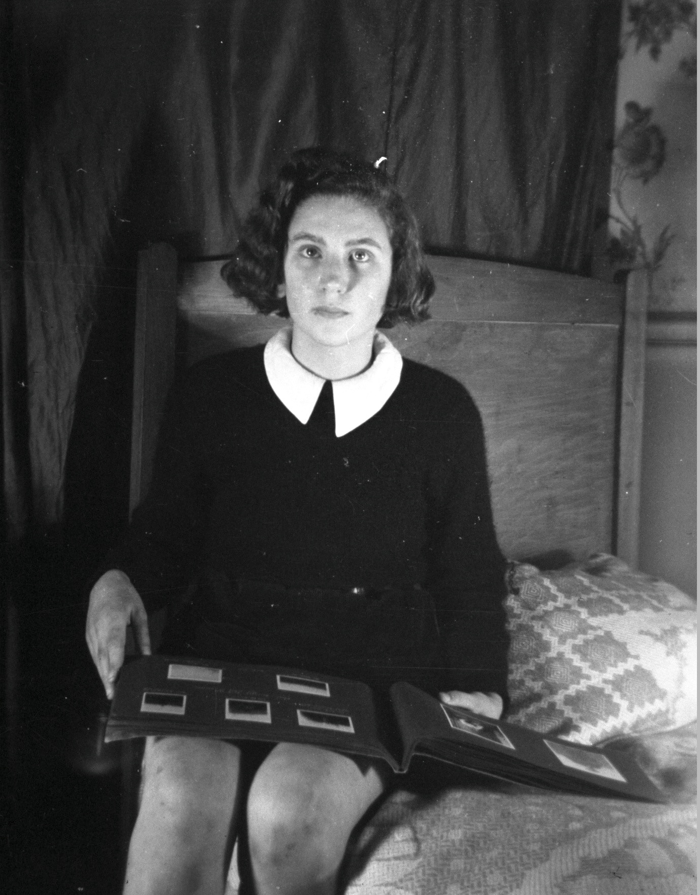 Eva Bickhart.jpg