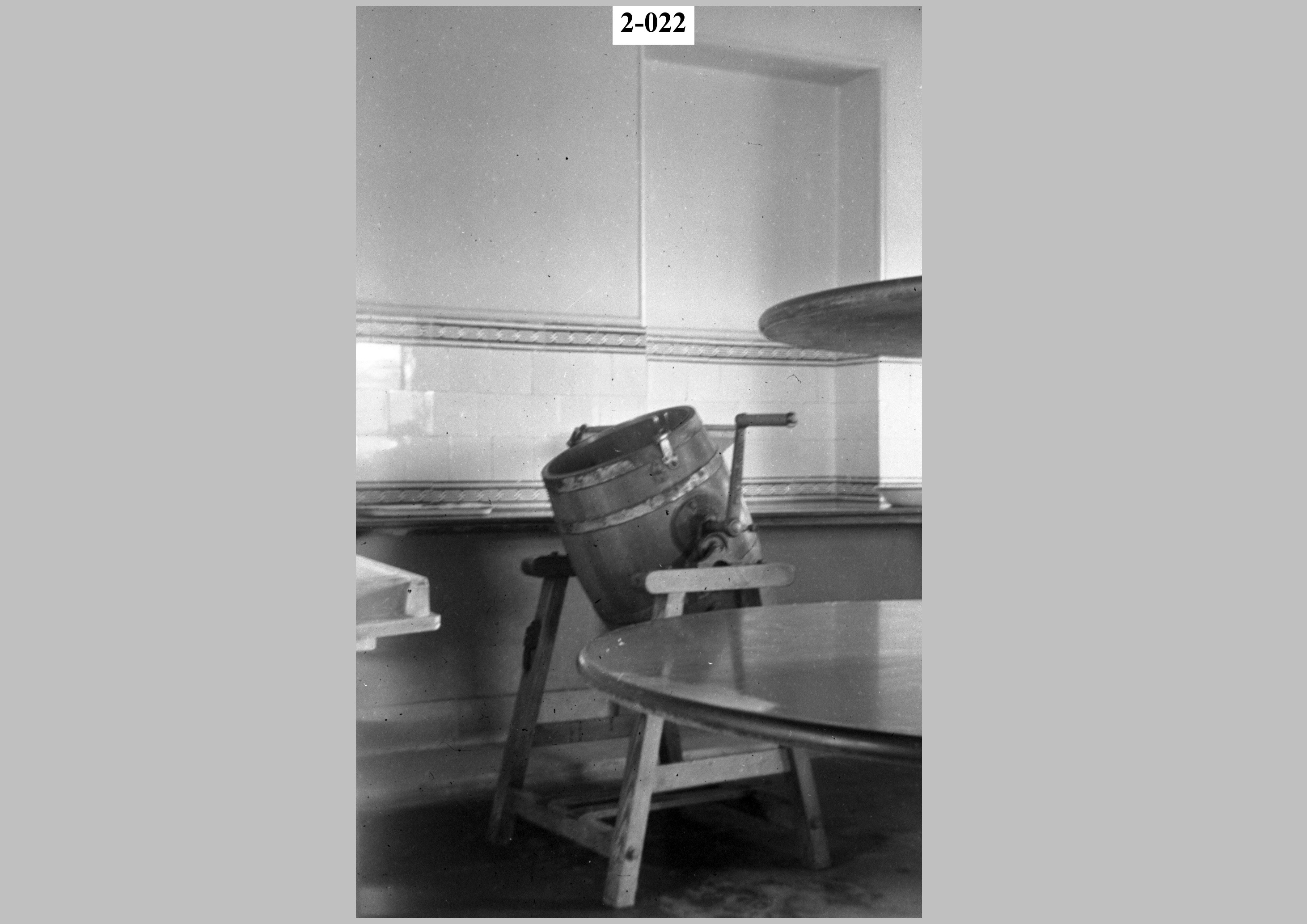 Butter churn.jpg