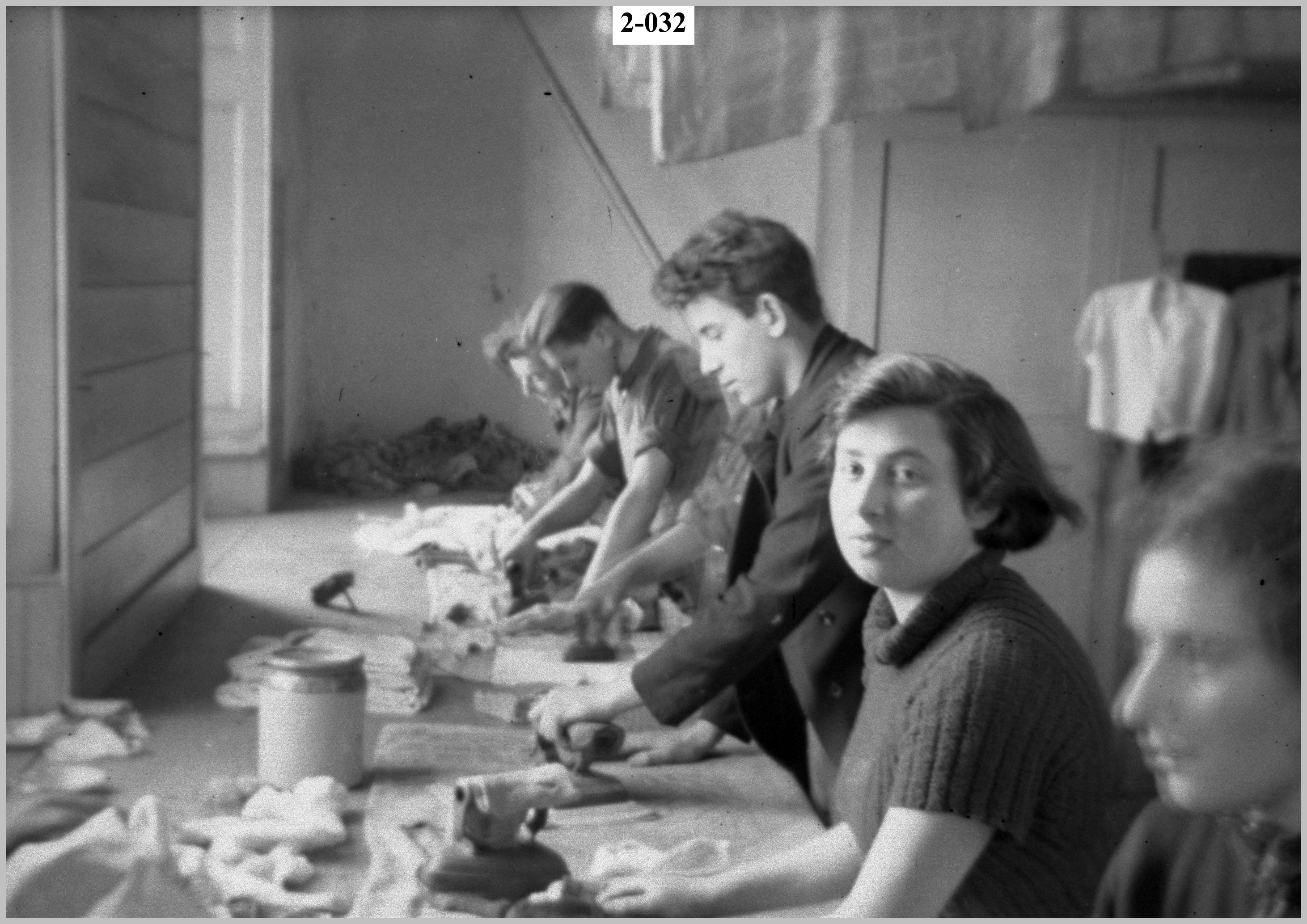 Pupils ironing2.jpg
