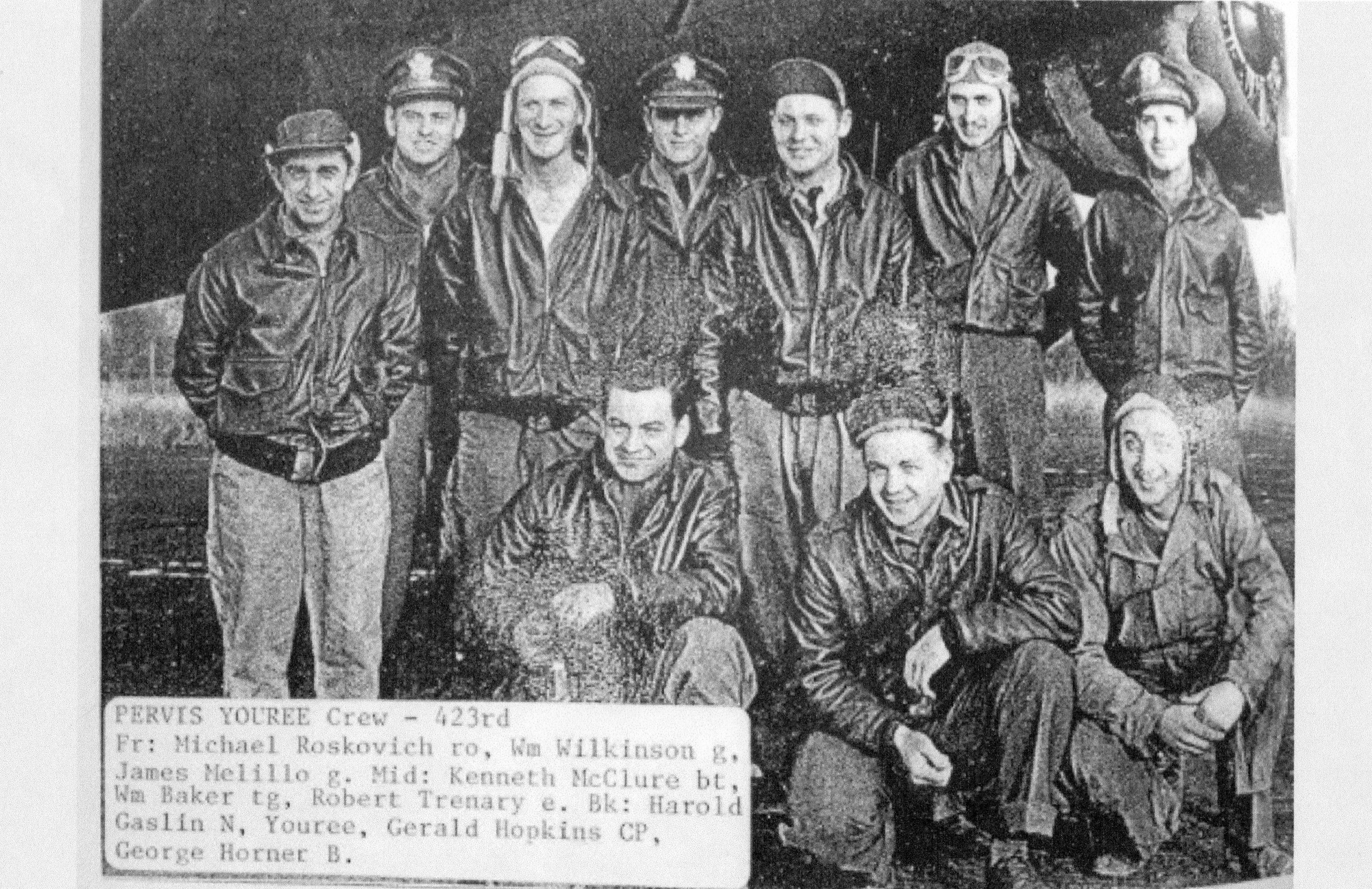 B-17 crew.jpg