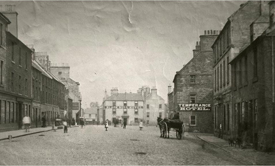 Market St, Haddington in the 1890s.jpg