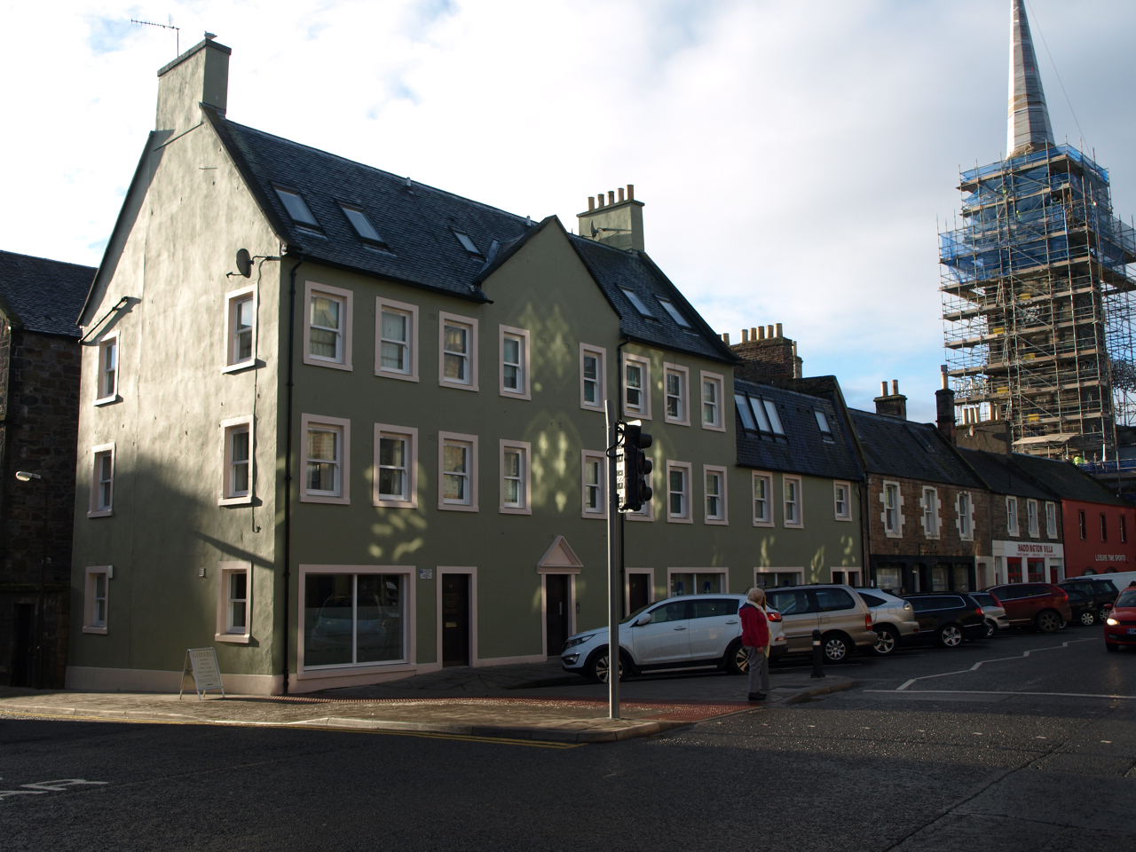 New flats on site of Baillie's shop.JPG